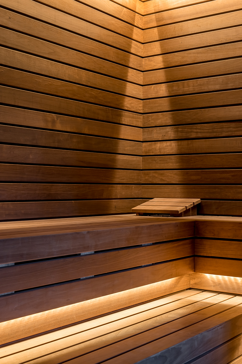 Interieur van design maatwerk sauna met led verlichting, ontwerp Studio Doccia